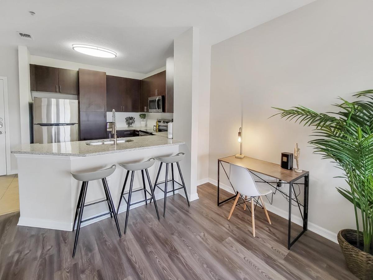 Getaway Apartment Near Beaches And Airport Тампа Екстериор снимка