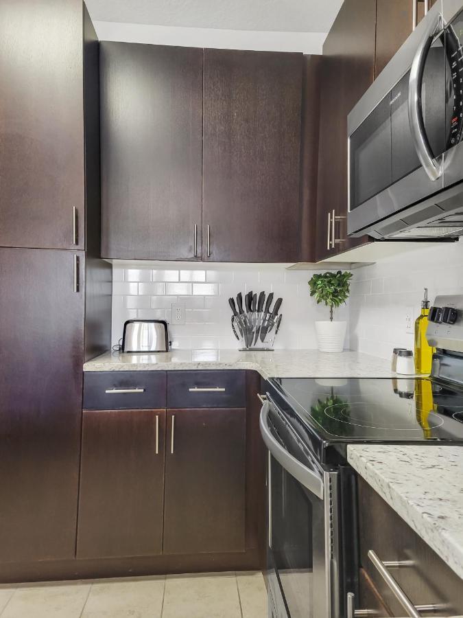 Getaway Apartment Near Beaches And Airport Тампа Екстериор снимка